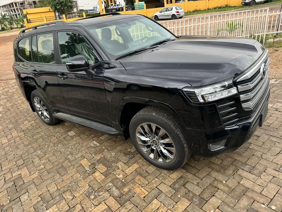 2023 Brand new Toyota Land Cruiser Twin Turbo